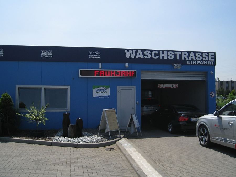 Einfahrt der GBW Textil-Waschstraße in Andernach
